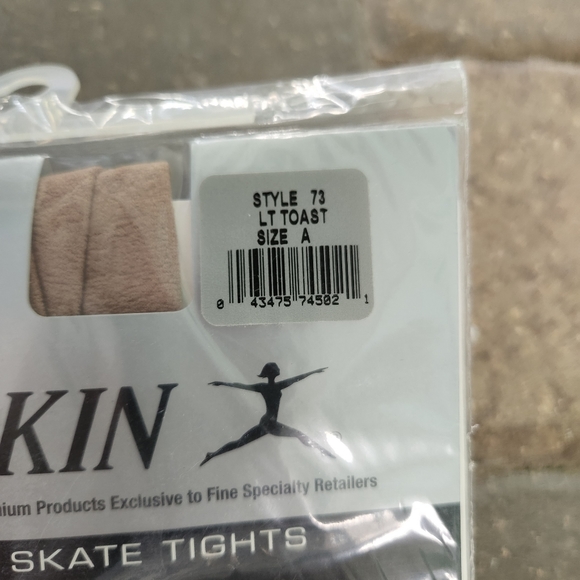 Ice Skating Danskin Dancewear Womens Heavyweight Footed Figure Skating Tights - Picture 5 of 5